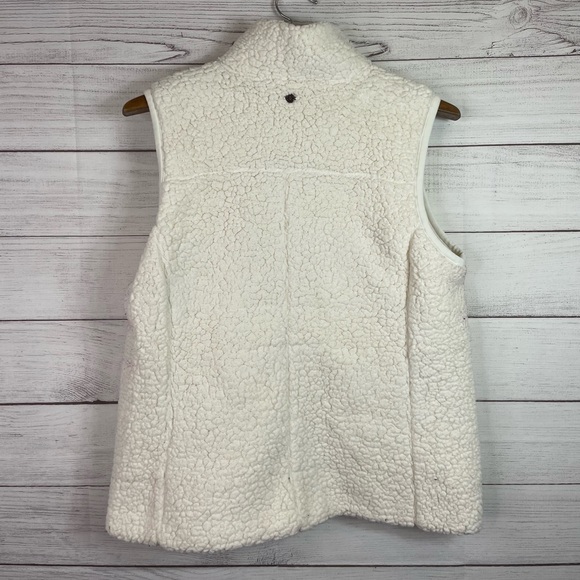 Women’s Calia Zip Up Vest - Picture 2 of 6
